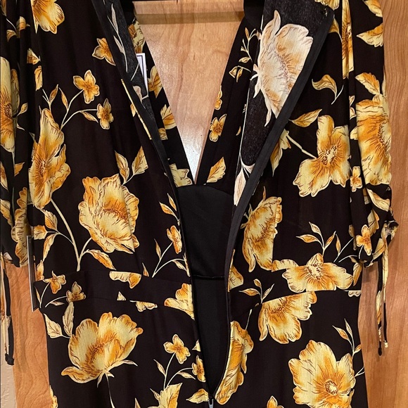 Premier Black and Yellow Floral Maxi Dress - Picture 10 of 12